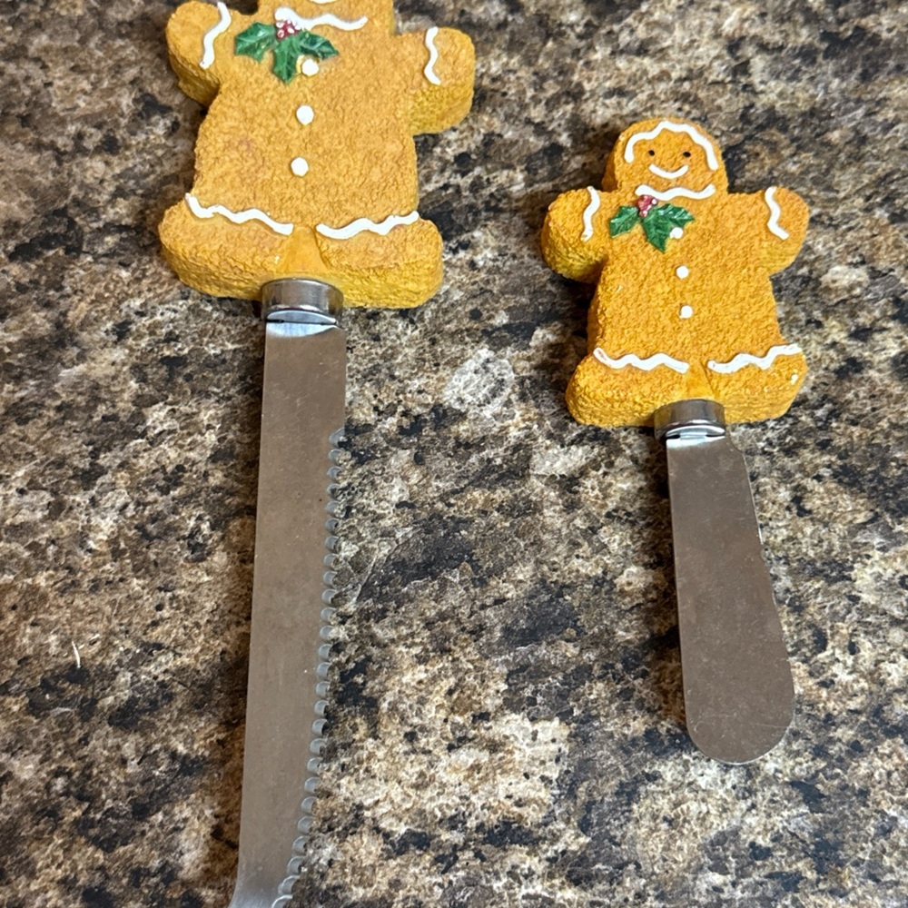 Gingerbread‎ Man Cheese Spreaders